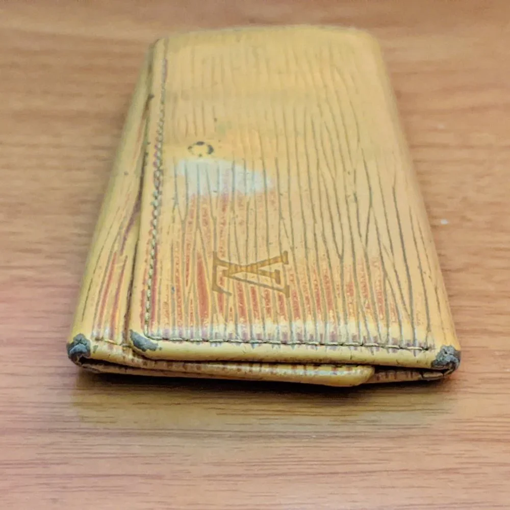 Louis Vuitton Epi Key Holder/Wallet #1540💥PRICE DROP💥
